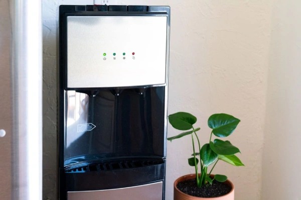 علت خاموش شدن چراغ سبز آبسردکن